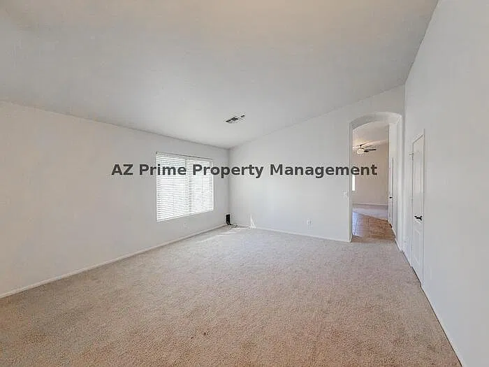 3 bed, 2.0 bath, 1684 sqft, $1,795 — Photo 4