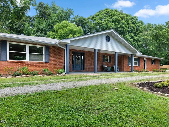 2111 Brown Rd, Knoxville, TN 37920