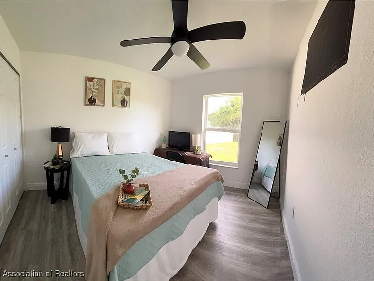 136 Lincoln Rd NW — Photo 6