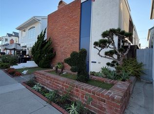 321 Coral Ave, Newport Beach, CA 92662