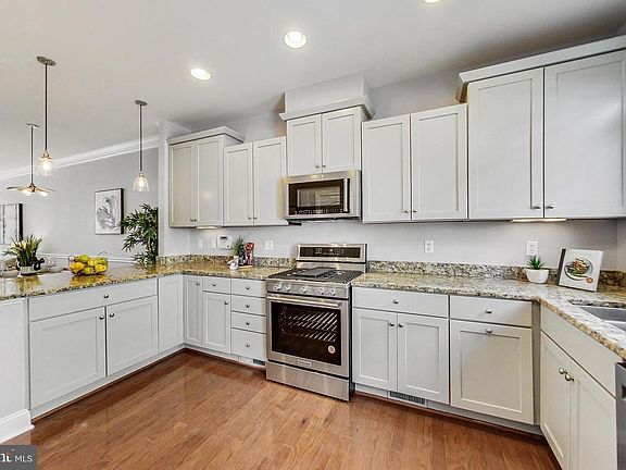 5th image of 408 N Thomas St
