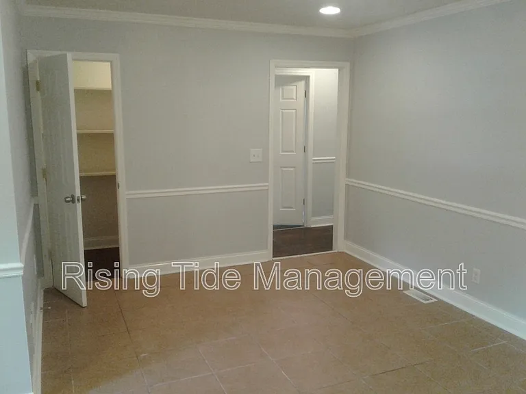 948 Hickory Dr — Photo 20