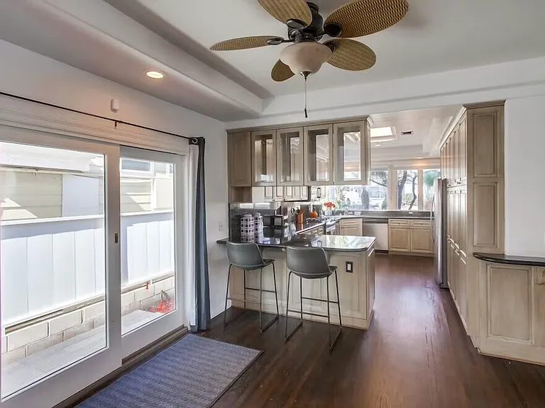 5646 Chelsea Ave — Photo 10