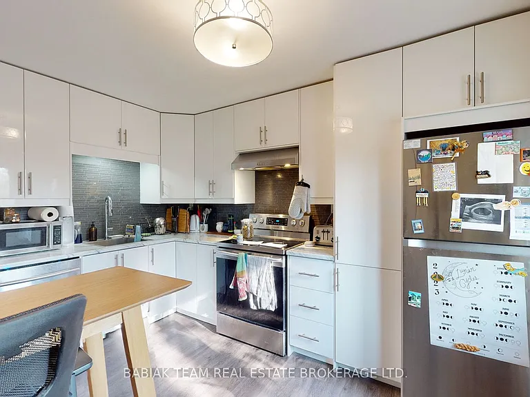 442 Gladstone Ave #2 — Photo 12