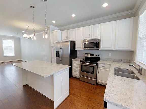 5th image of 314 S Pine St Unit 520