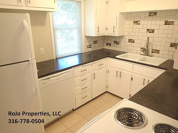 Updated Kitchen with all new appliances.