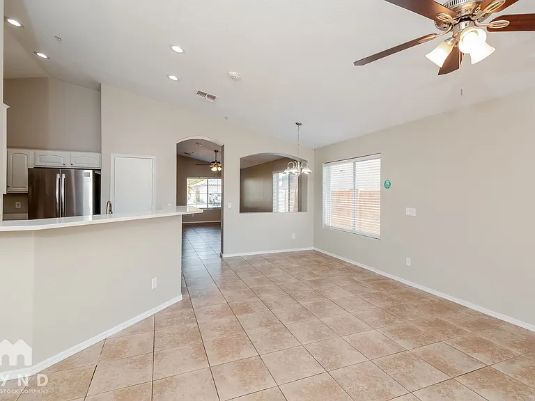 22027 W Pima St — Photo 4