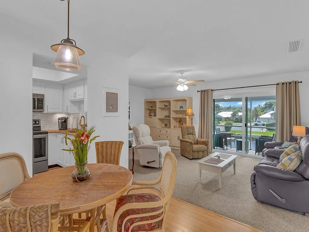 2 bed, 1000 sqft, $3,200 — Photo 3