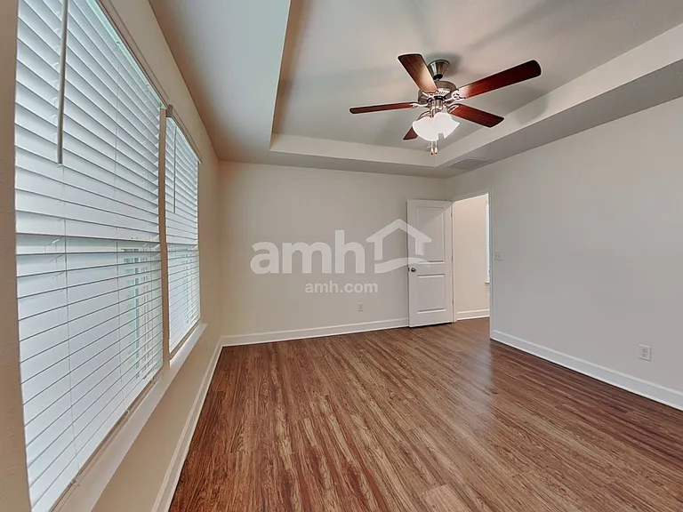 10323 Marsh Edge Ct — Photo 9
