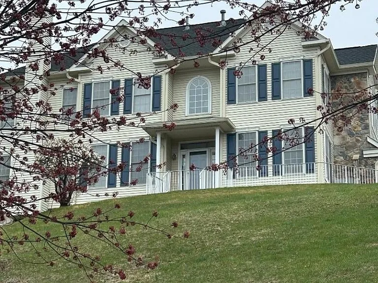 34 Winding Way #34 — Photo 2