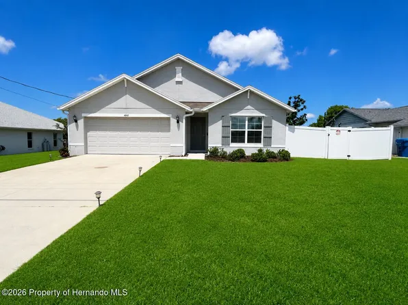 4045 Montano Ave, Spring Hill, FL 34609
