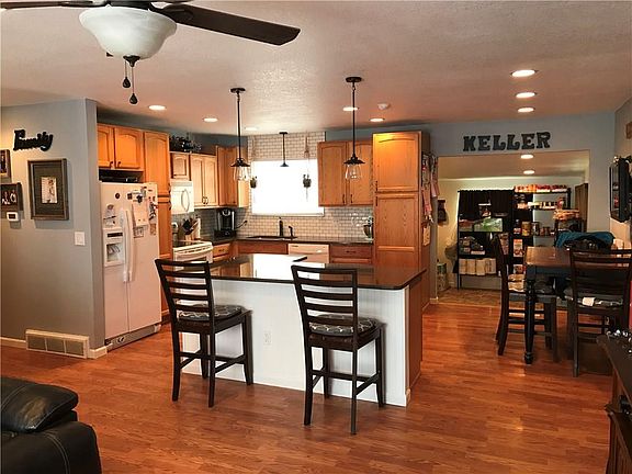 2nd image of 4428 Clevenger Ave