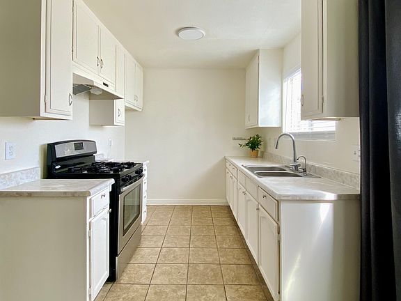 5th image of 522 1/2 N Avenue 50