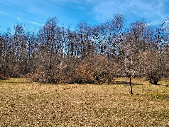 2nd image of 1 Hoder Rd