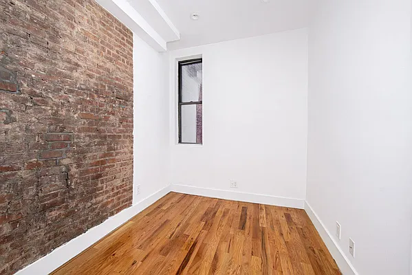 Rented by Compass | media 11