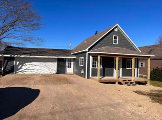 5848 3rd Ave N, Wells, MI 49894