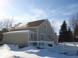 1817 N Colling Rd, Caro, MI 48723