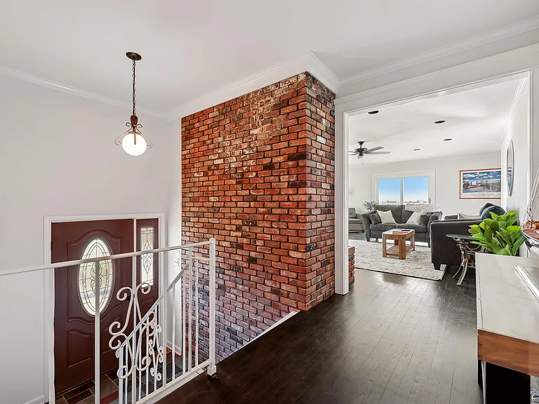 36 Nautilus Dr — Photo 11