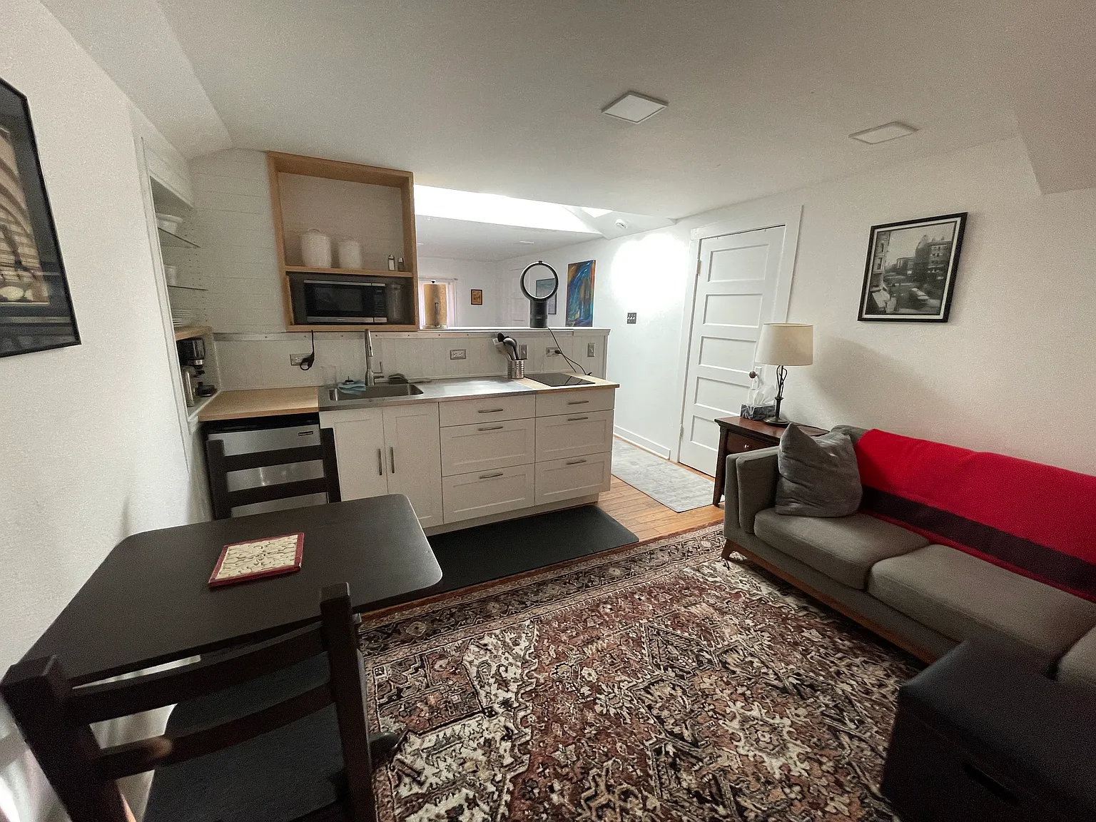 1360 Elizabeth St — Photo 3