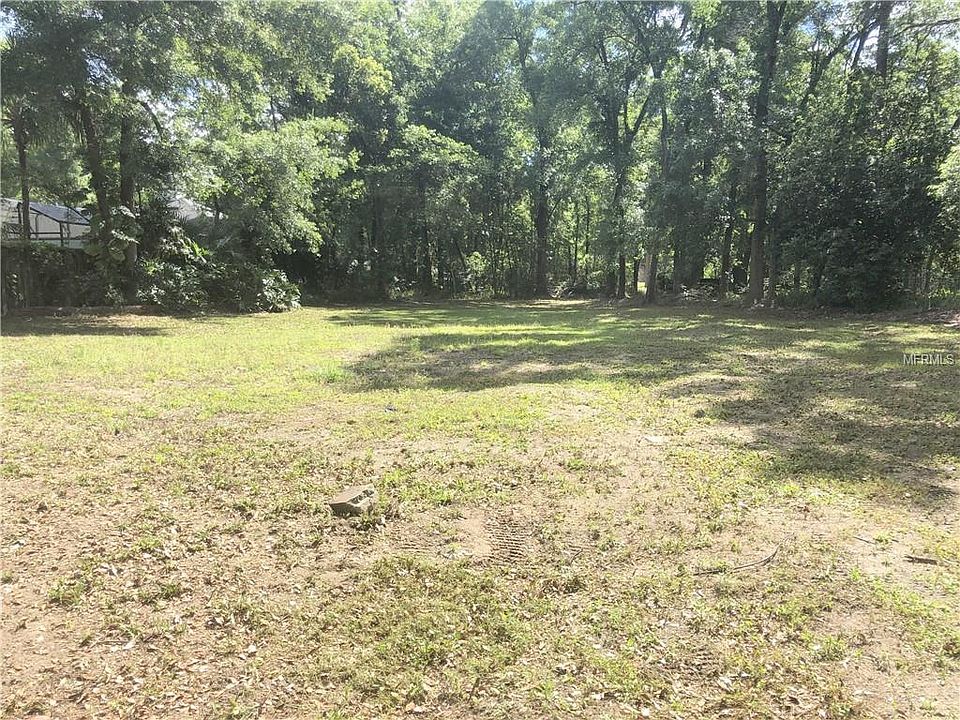 1st image of 726 Hemlock Dr