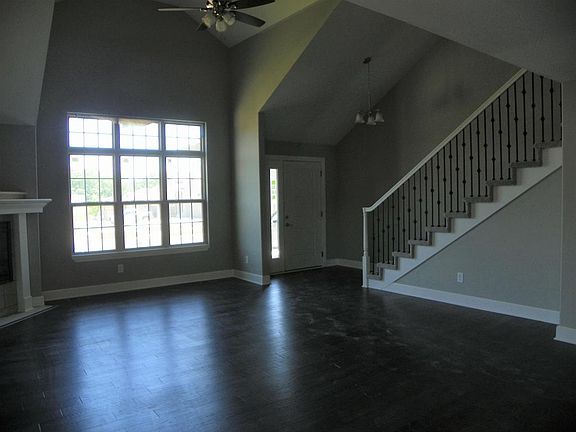 4th image of 5010 Crystal Dr