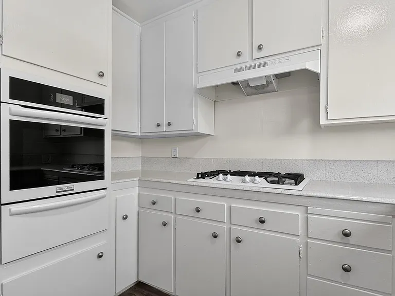 Rose Terrace Apartment Homes — Photo 16