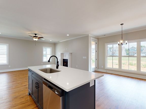 4th image of 16 Suntan Ct