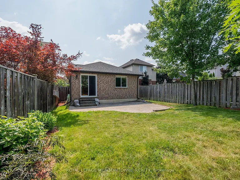 14 Costigan Ct — Photo 44