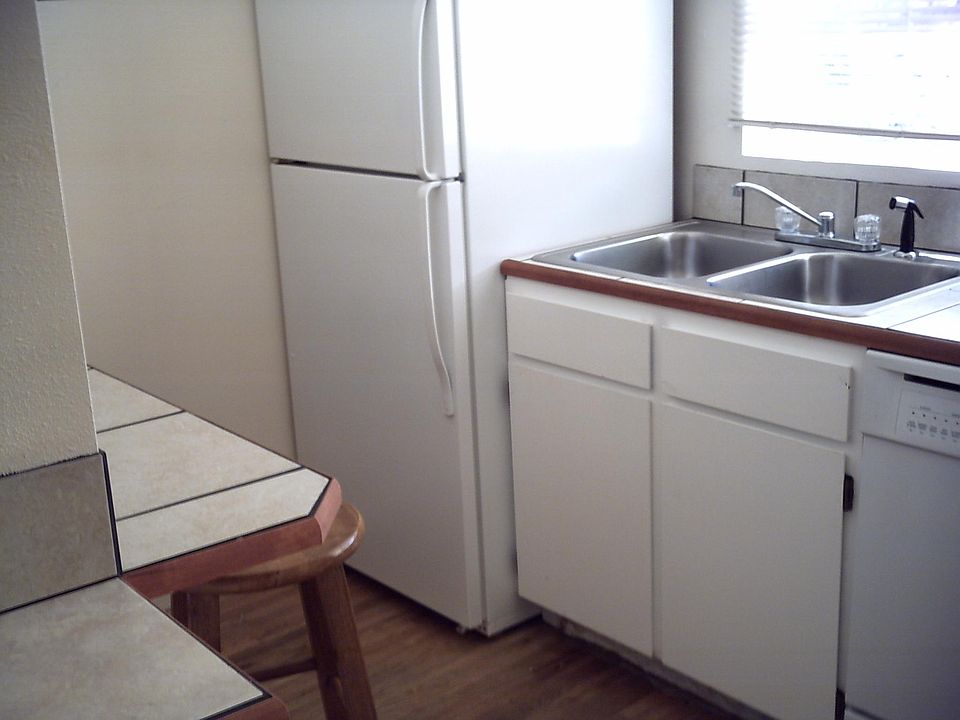 2nd image of 1214 W Hays St APT 2