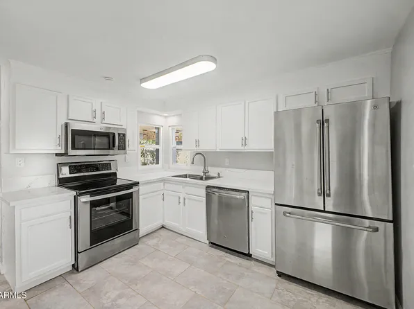 2425 W PAPAGO Street, Phoenix, AZ 85009