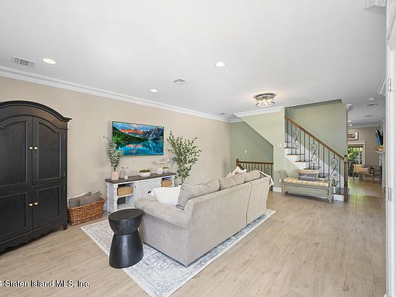 4th image of 132 El Camino Loop Floor 1