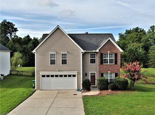 2305 Glen Cove Way, High Point, NC 27265
