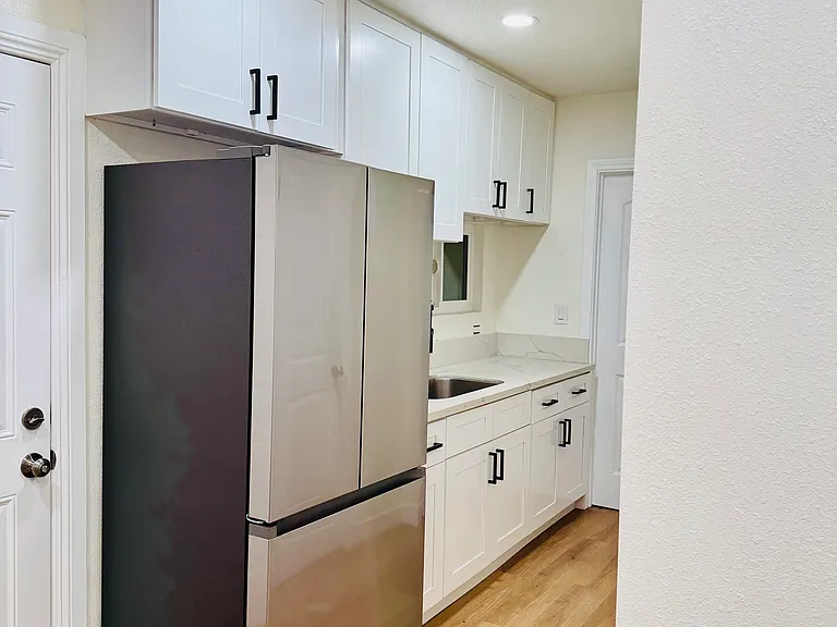 364 S McBride Ave — Photo 18