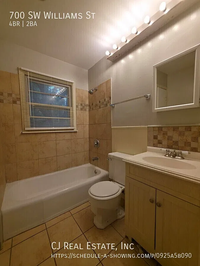 4 bed, 1.5 bath, 1600 sqft, $1,750 — Photo 4