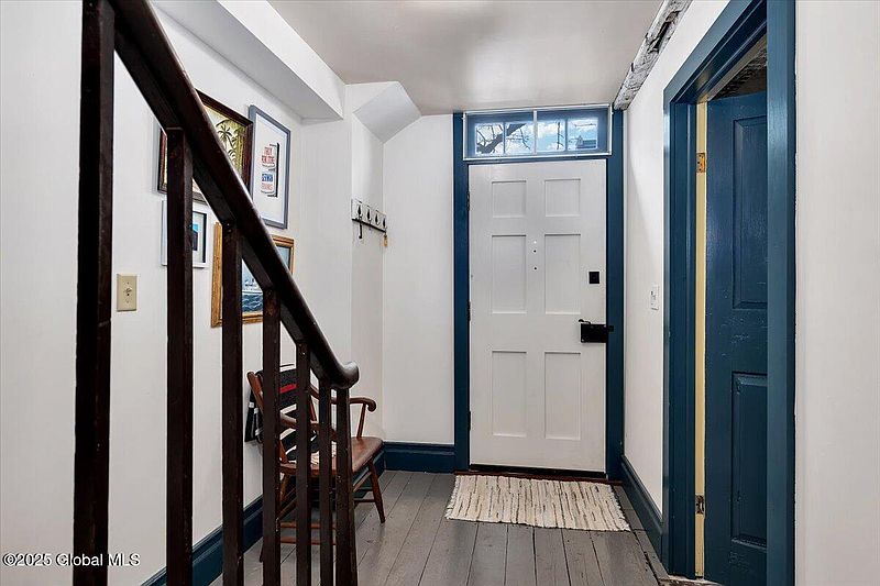 4th image of 174 4th Street