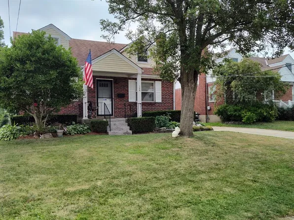 126 E Crest Dr, Cincinnati, OH 45215