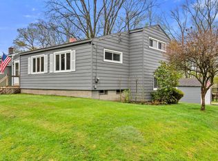 86 Broadview Ter, Pittsfield, MA 01201