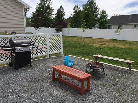 4th image of 1835 N 120 W