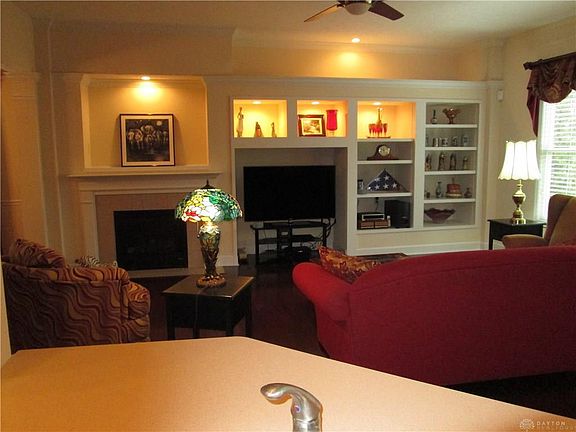 5th image of 363 Carrick Dr