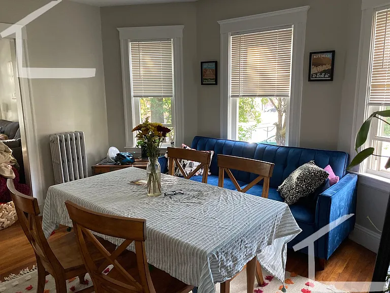 8 Woodside Ave #1 — Photo 11