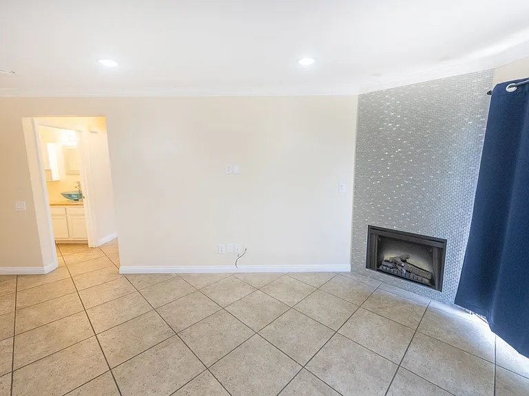 3550 Sunset Ln #13 — Photo 8