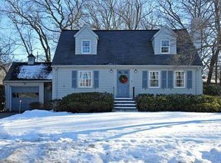 38 Wescroft Rd, Reading, MA 01867