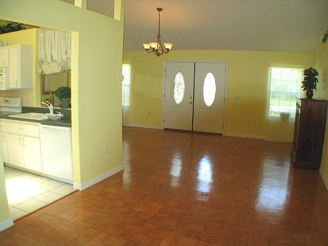1st image of 440 Harbour Lights Dr
