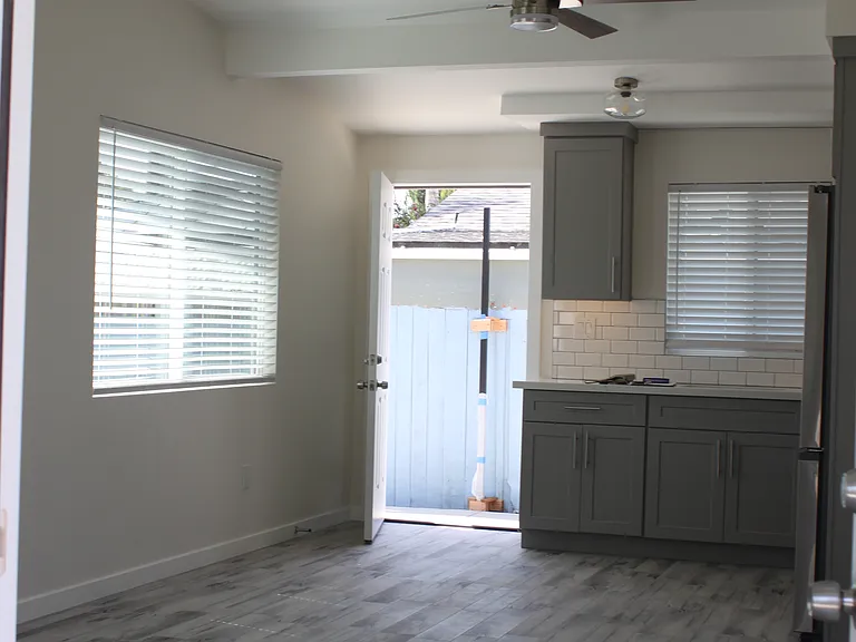 333 N K St — Photo 2