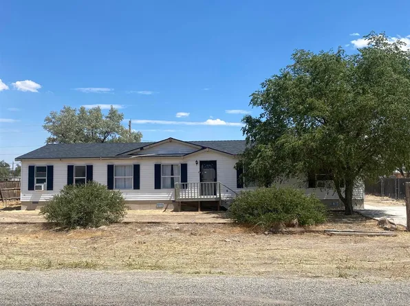 2700 Rawhide St, Silver Springs, NV 89429