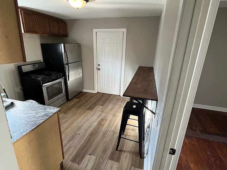 5337 W Van Buren St — Photo 10