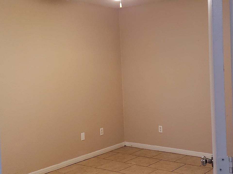 2nd image of 217C E Craven Ave