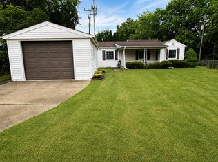 8060 Lenore St, Dearborn Heights, MI 48127