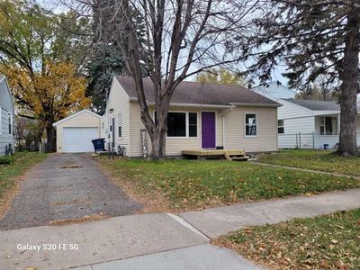 617 20th St N, Moorhead, MN, 56560
