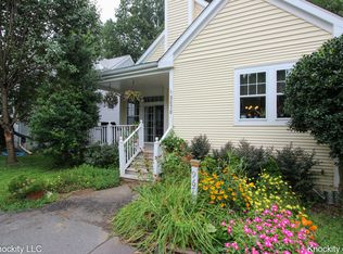 9670 Farmside Pl, Vienna, VA 22182